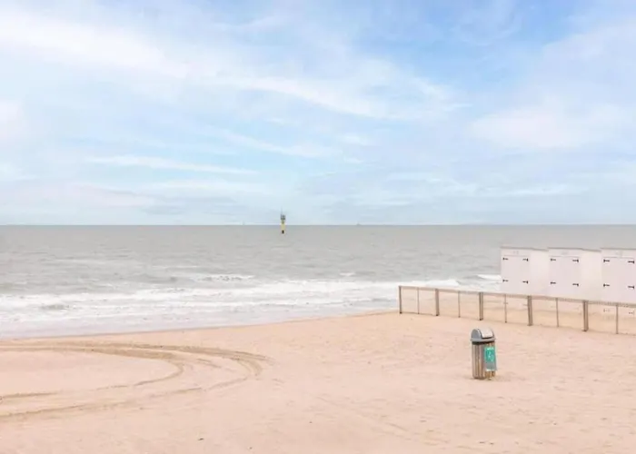 Apartment Elegant Zoute Seaside